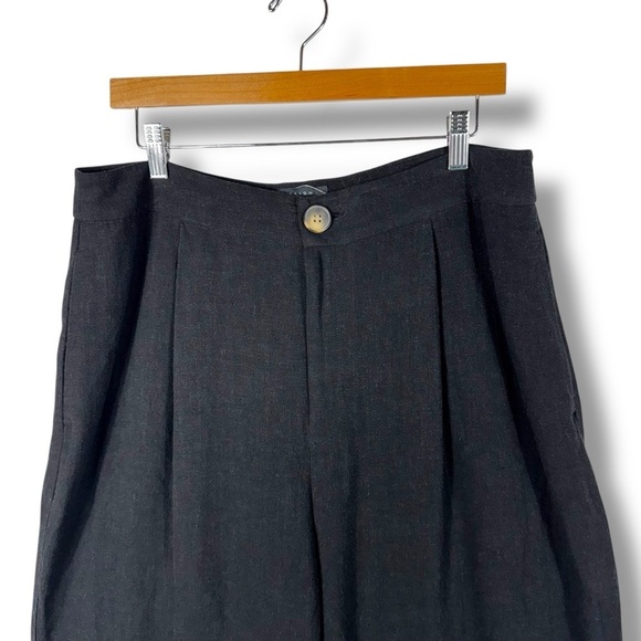 ASOS Design High Rise Relaxed Pleated Front Linen Blend Pants, Black, Size 12 - Picture 4 of 9